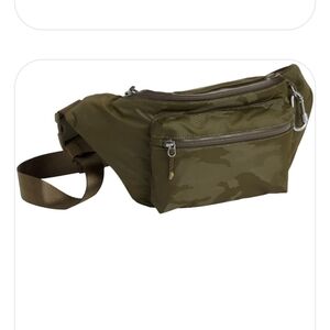 ATHLETA CAMO WAIST BAG! EUC!